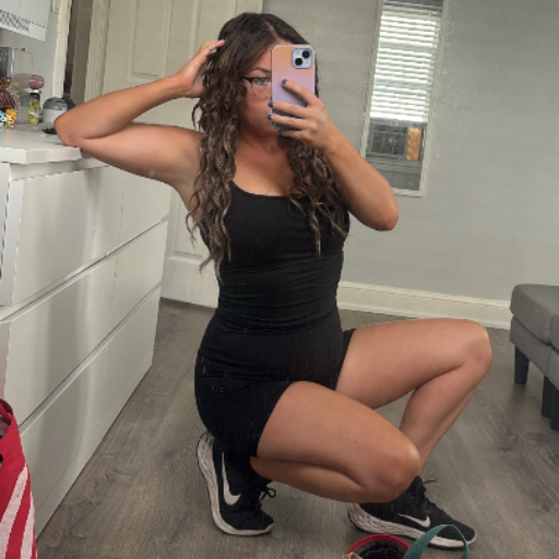 Lexi C.